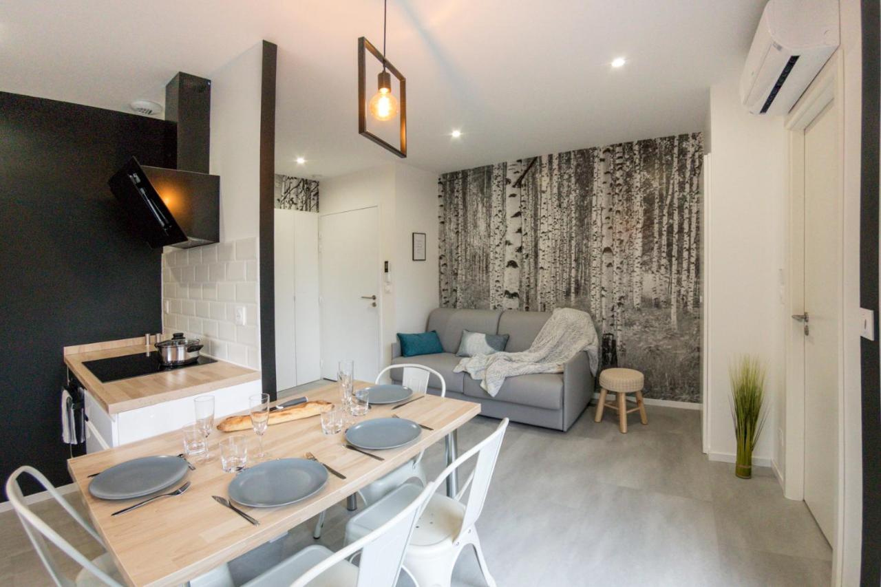 Appart-Hotel N 4 Calme Avec Terrasse, Wi-Fi Haut Debit, Petit-Dejeuner, Room-Service Et Parking Prive Chouzelot Exterior photo